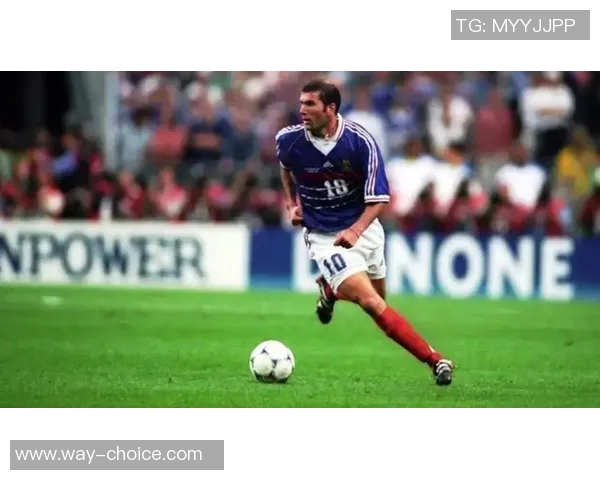 齐达内经典瞬间回顾盘点足球传奇的辉煌时刻与精彩图片